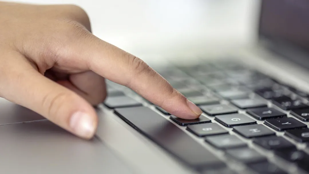 Cambiar texto «Leer más» en módulo Blog en DIVI